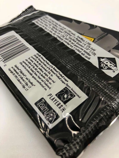 1995 Collector’s Edge Black Label NFL Trading Cards, Wax Pack – Bild 6