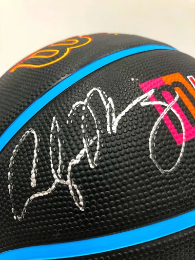 ALONZO MOURNING Basketball Showcase (Miami Heat) Signierter Basketball, City Edition Miami Heat – Bild 2