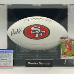 DEEBO SAMUEL Football Showcase (San Francisco 49ers) Signierter Football, 49ers White Panel Football