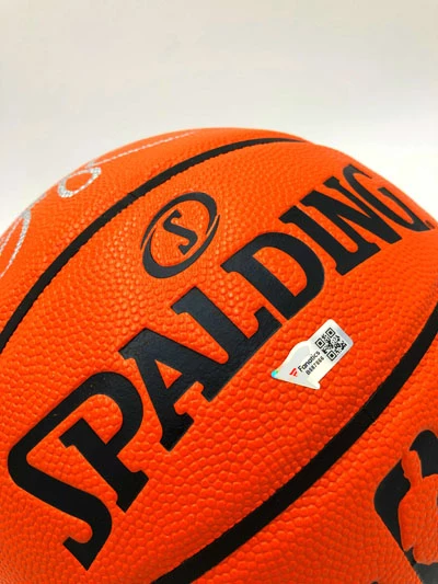 JULIUS “DR. J“ ERVING Basketball Showcase (Philadelphia 76ers),Game Ball Series – Bild 8