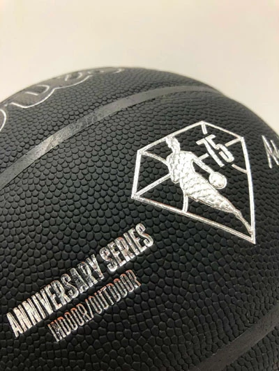 KEVIN GARNETT Basketball Showcase (Boston Celtics) Signierter Basketball, Anniversary Edition – Bild 4