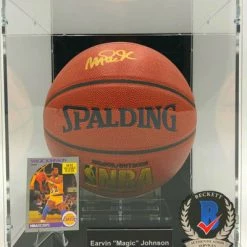 MAGIC JOHNSON Basketball Showcase (Los Angeles Lakers) Signierter Basketball, Tack Soft