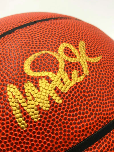 MAGIC JOHNSON Basketball Showcase (Los Angeles Lakers) Signierter Basketball, Tack Soft – Bild 2