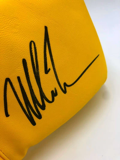 MIKE TYSON Boxing Showcase, Boxhandschuh (Cleto Reyes) Yellow Glove – Bild 2