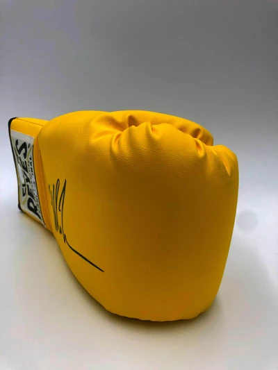 MIKE TYSON Boxing Showcase, Boxhandschuh (Cleto Reyes) Yellow Glove – Bild 9