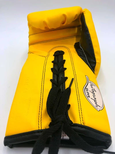 MIKE TYSON Boxing Showcase, Boxhandschuh (Cleto Reyes) Yellow Glove – Bild 11