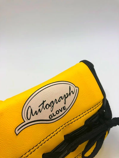 MIKE TYSON Boxing Showcase, Boxhandschuh (Cleto Reyes) Yellow Glove – Bild 12