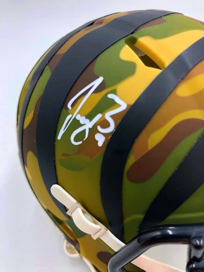 JOE BURROW Showcase (Cincinnati Bengals) Signierter NFL Mini Helm, Camo – Bild 5