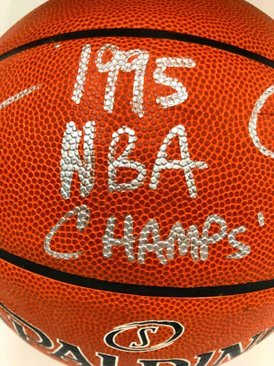 HAKEEM OLAJUWON & CLYDE DREXLER Basketball Showcase (Houston Rockets) Signierter Basketball, Super Tack Pro – Bild 11