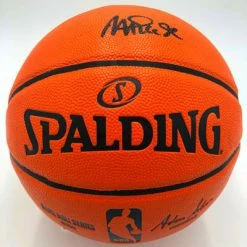 EARVIN “MAGIC” JOHNSON (Los Angeles Lakers) Signierter Basketball, Game Ball Series Black