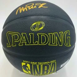 EARVIN “MAGIC” JOHNSON (Los Angeles Lakers) Signierter Basketball, Street Phantom