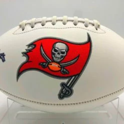 ANTONIO BROWN (Tampa Bay Buccaneers) Signierter Football, Buccaneers White Panel Football