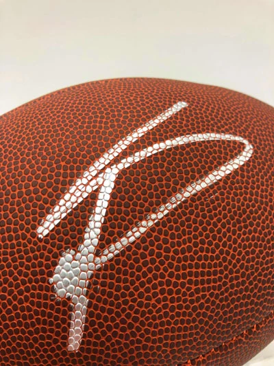 STEFON DIGGS Football Showcase (Buffalo Bills) Signierter Football, NFL Grip Cover – Bild 2