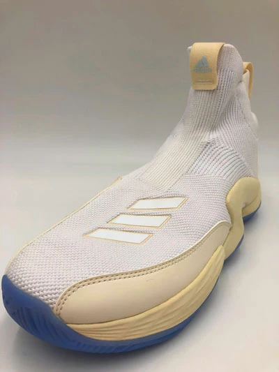 TRAE YOUNG Basketball Showcase (Atlanta Hawks) Signierter Basketball-Schuh, Adidas LightStrike L – Bild 9